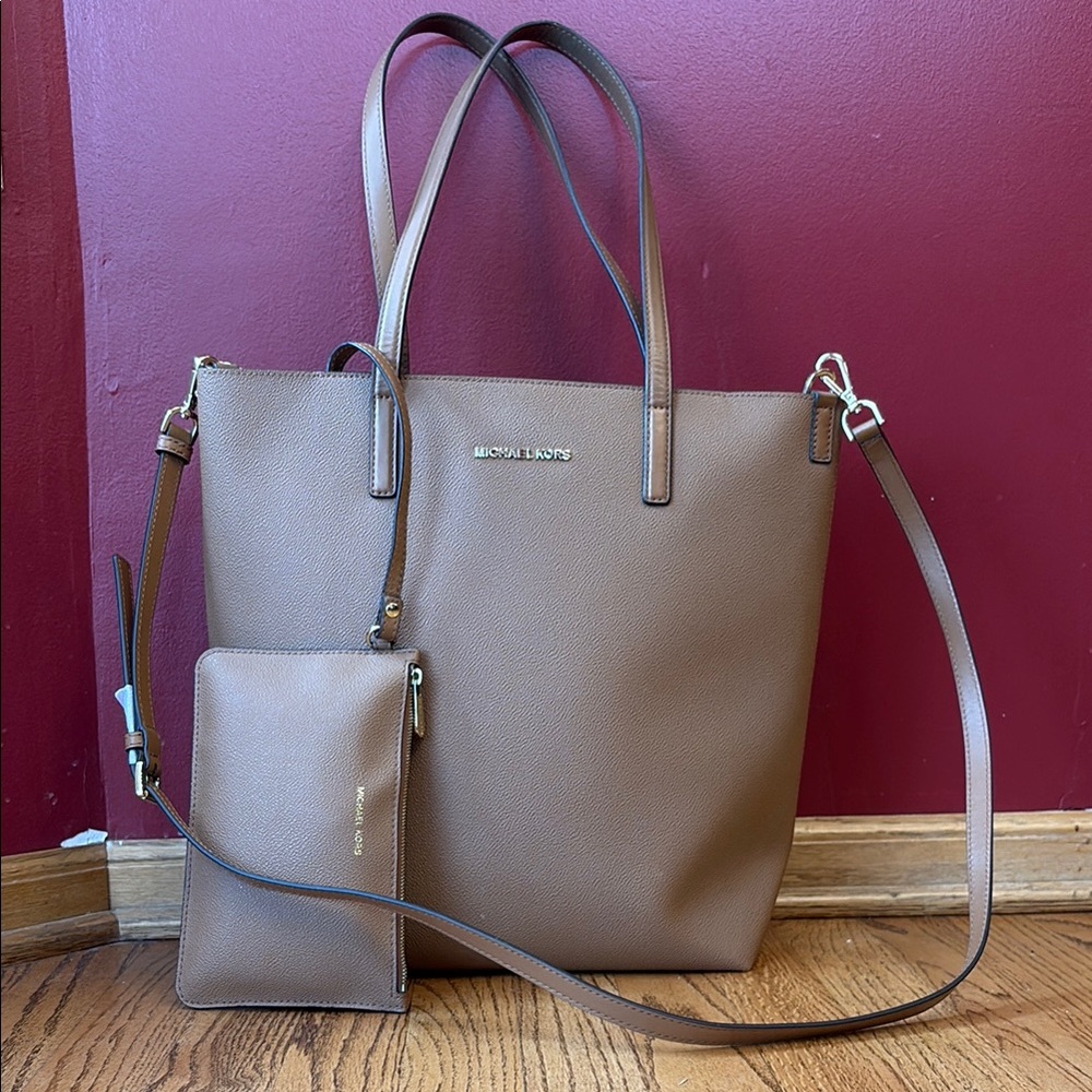 Michael Kors  Haley Large Top-Zip Tan Leather Structured Tote